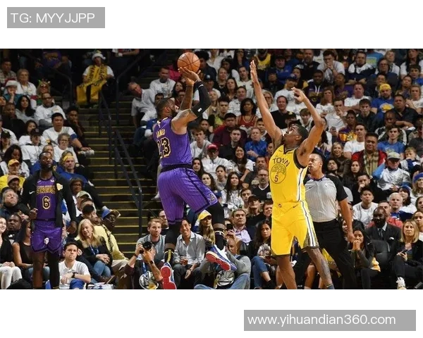 湖人勇士圣诞大战精彩瞬间回顾与赛场氛围分享